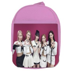 MOCHILA ROSA cantantes kpop...