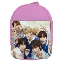 MOCHILA ROSA cantantes kpop...