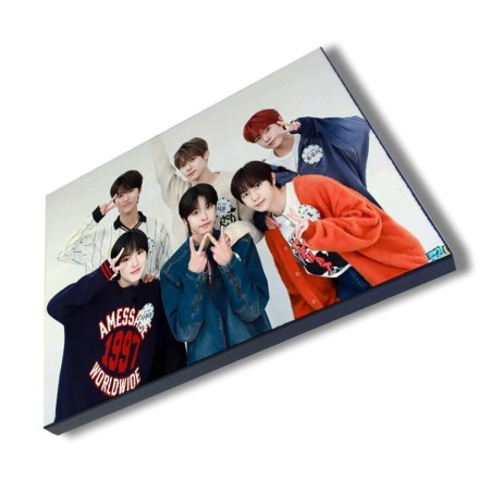 PANEL FOTOGRÁFICO DECORATIVO cantantes kpop ntc cherry bomb love on the floor cuadro acabado brillante elegante pared