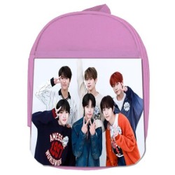 MOCHILA ROSA cantantes kpop...